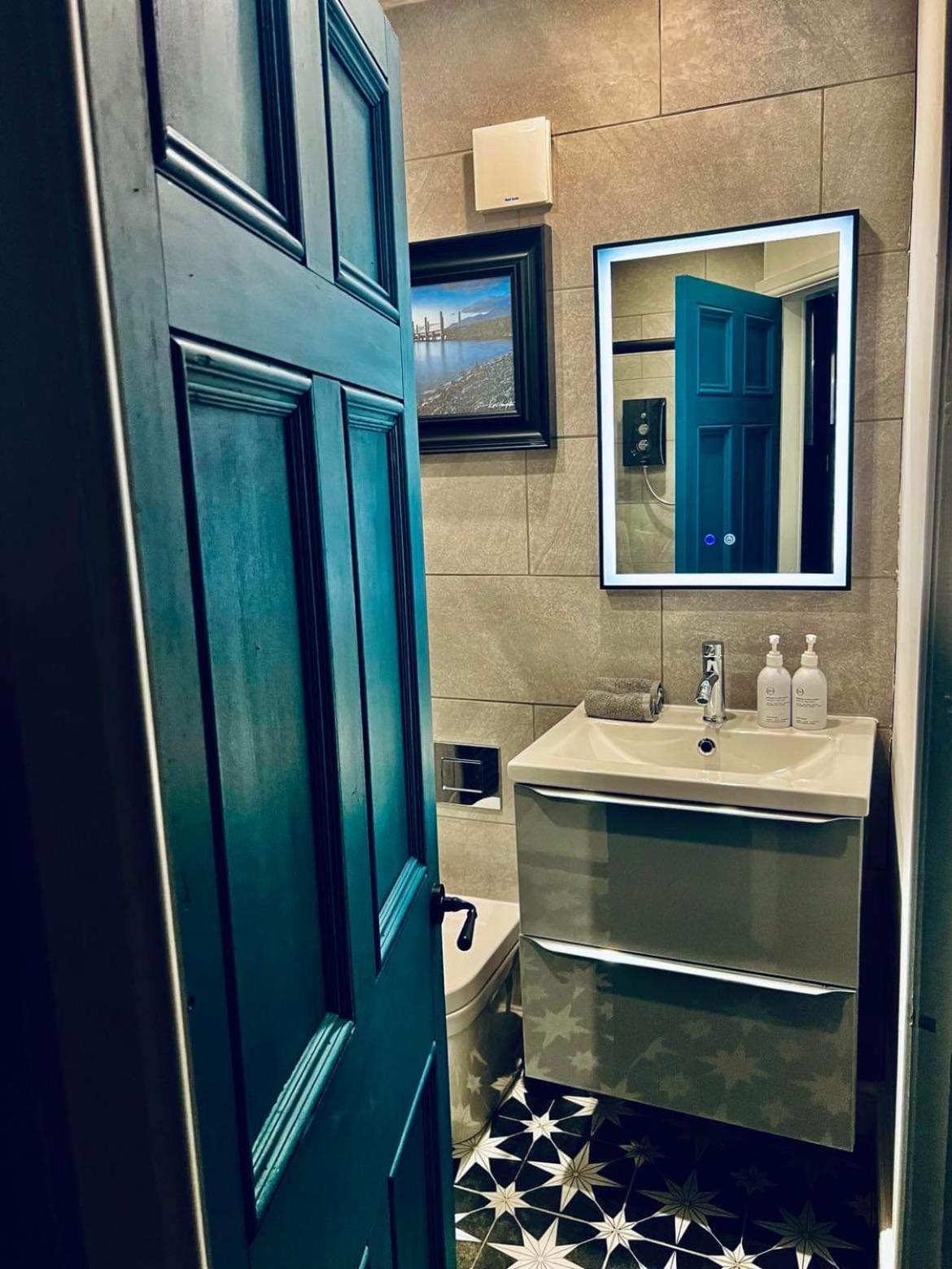 1 West End Boutique Apartment ボウネス＝オン＝ウィンダミア エクステリア 写真